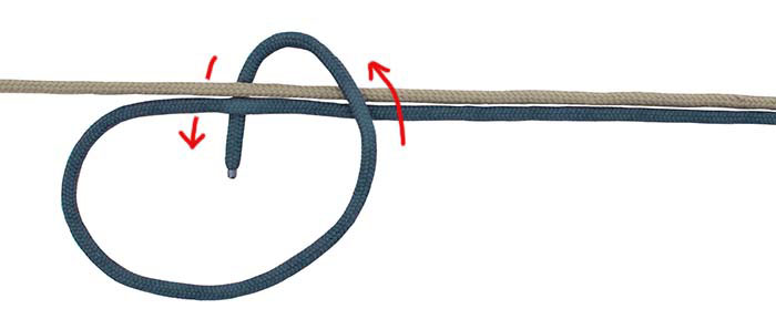 Double Uni knot step 1